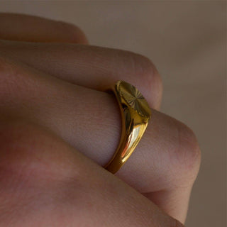 Sun Burst 18K Gold Ring